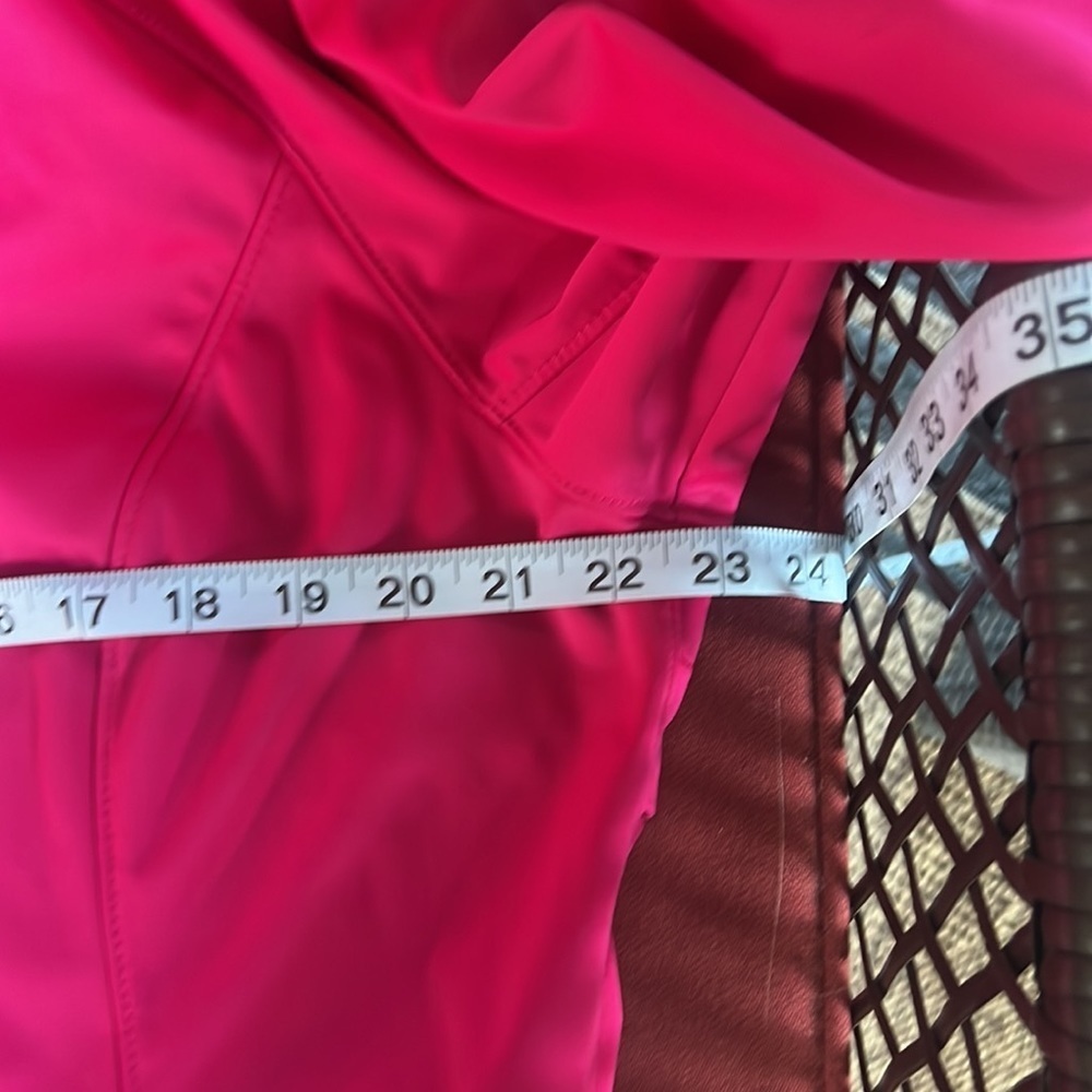 Mountain Hardware Bright Pink and Black Jacket XL - Picture 6 of 6